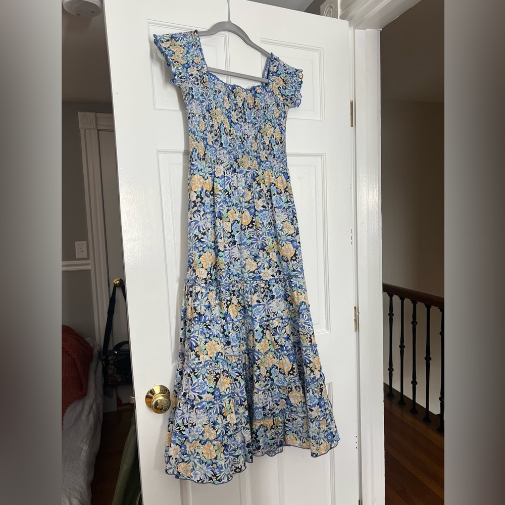 Heartlook dress size medium blue floral